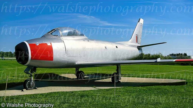 585.jpg - North American F-86 Sabre